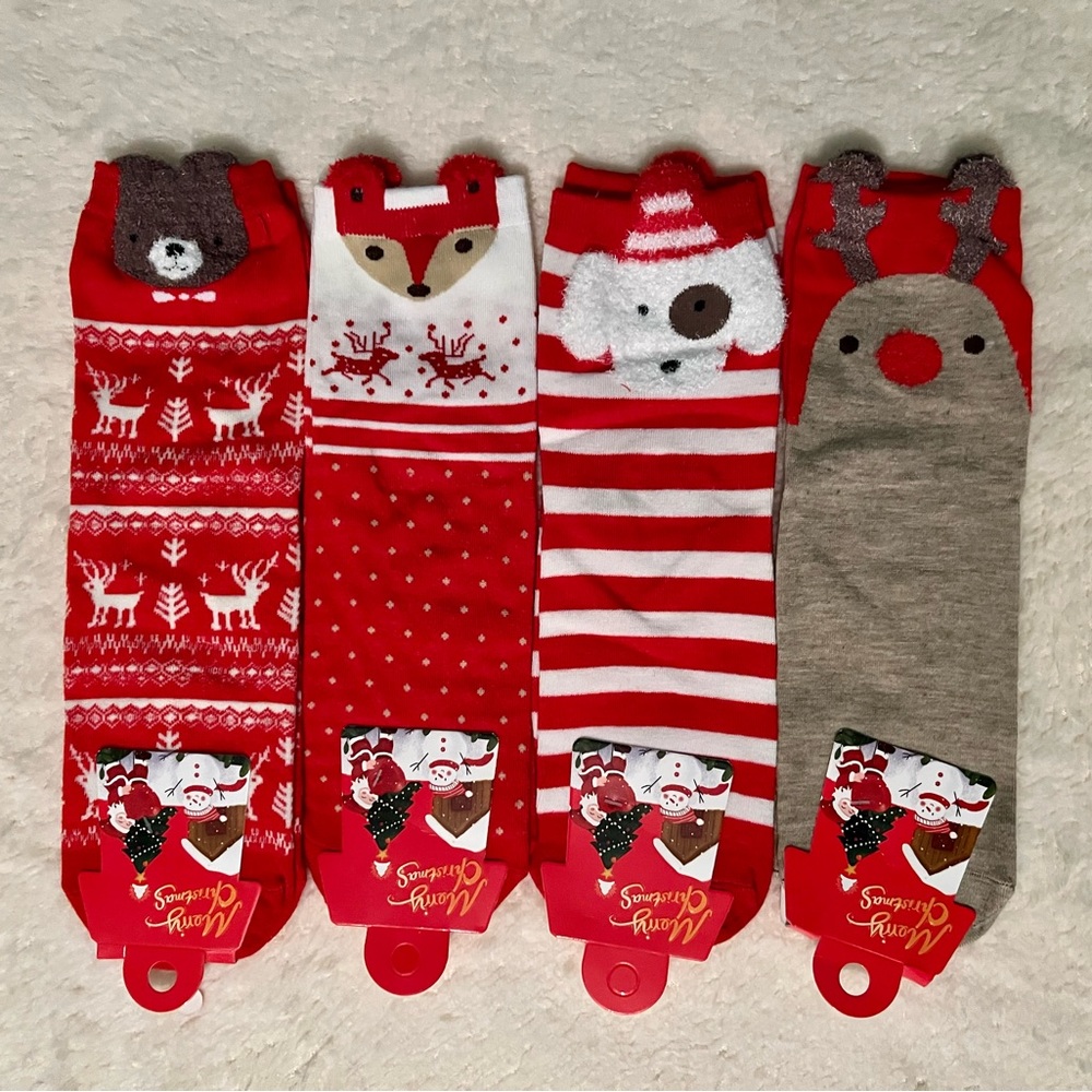 4 Pair of Christmas Socks